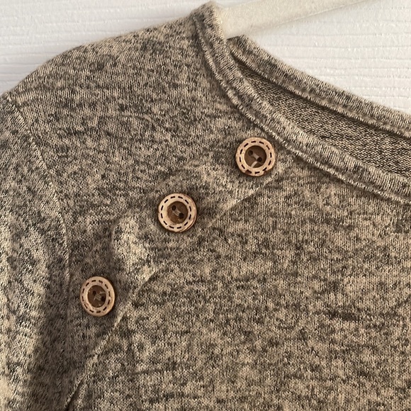 Pink Clover | Luna Button Detail Brushed Knit Top | M | Beige - Picture 3 of 3